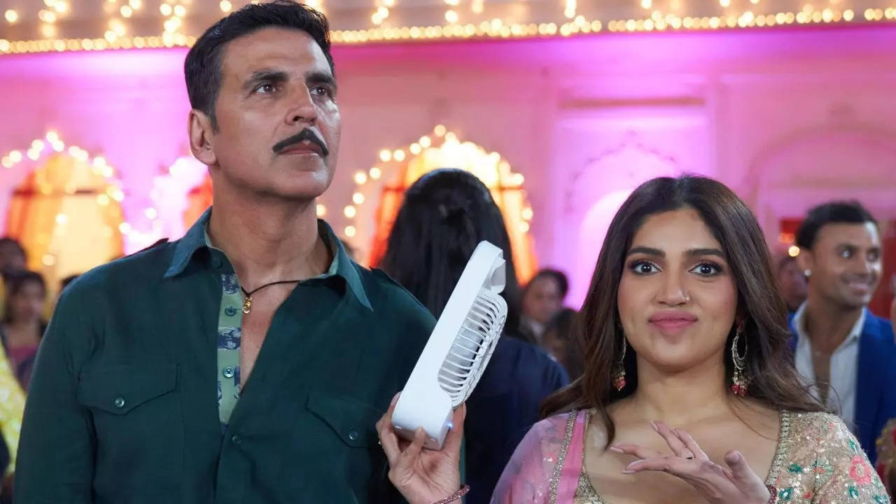 Akshay Kumar jokes about 'starry tantrums' in his appreciation note for Raksha Bandhan co-star Bhumi Pednekar