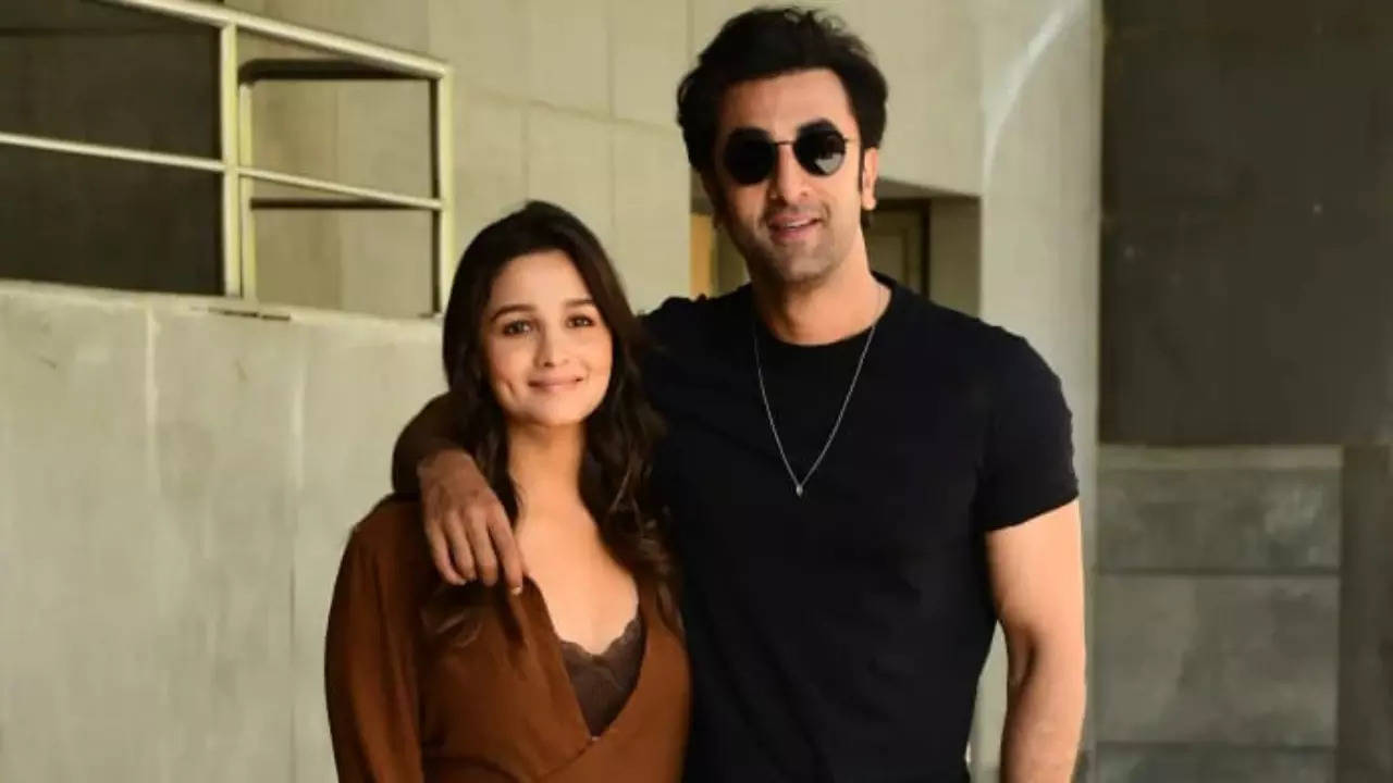 Ranbir Kapoor slammed for distasteful jibes at Alia Bhatt