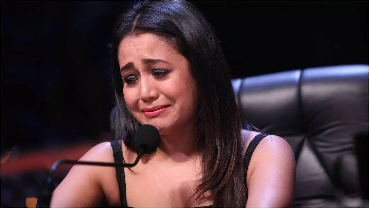 Neha Kakkar Crying