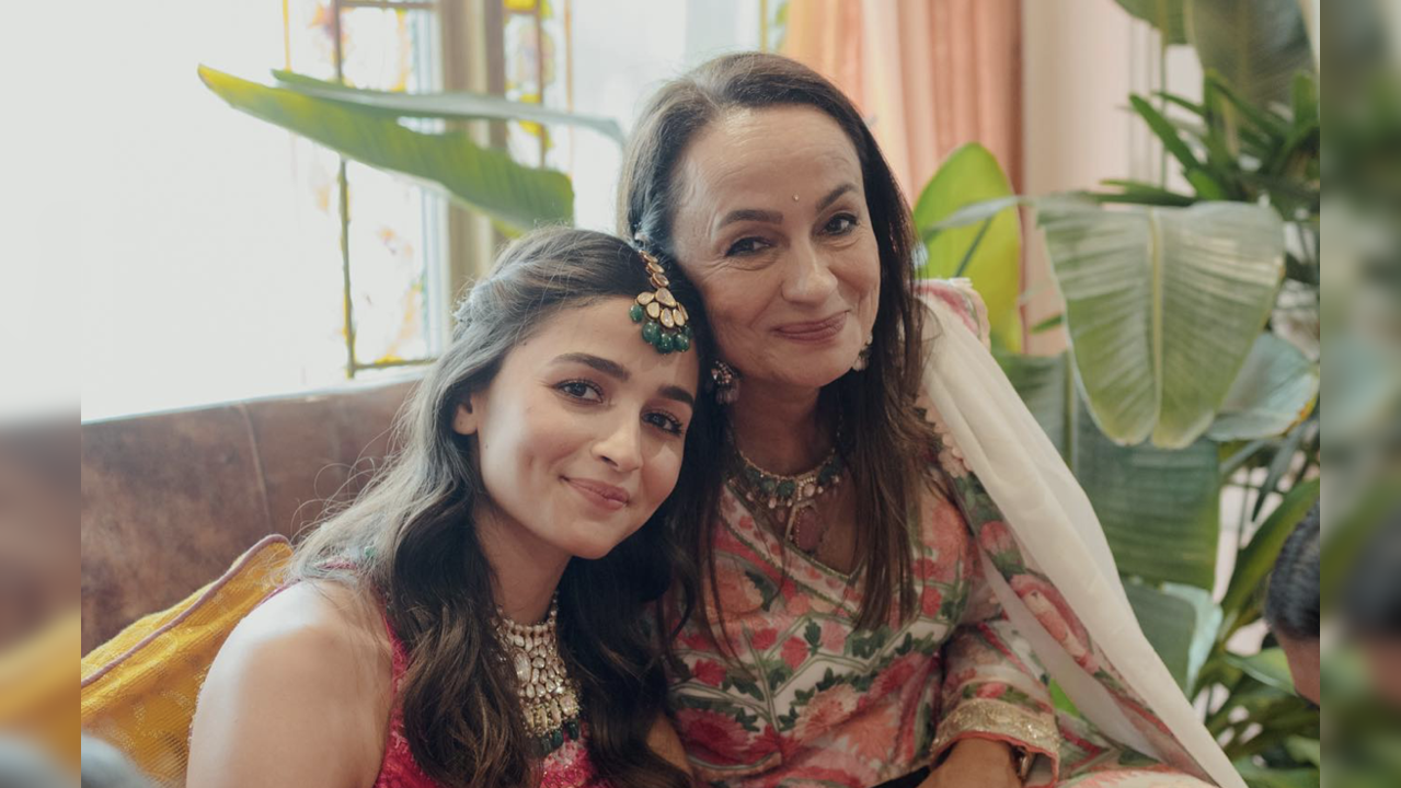 Alia Bhatt, Soni Razdan