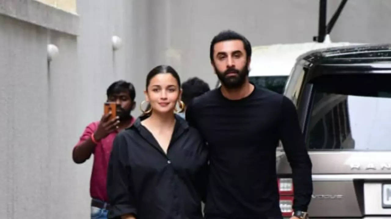 Alia Bhatt twins with Ranbir Kapoor