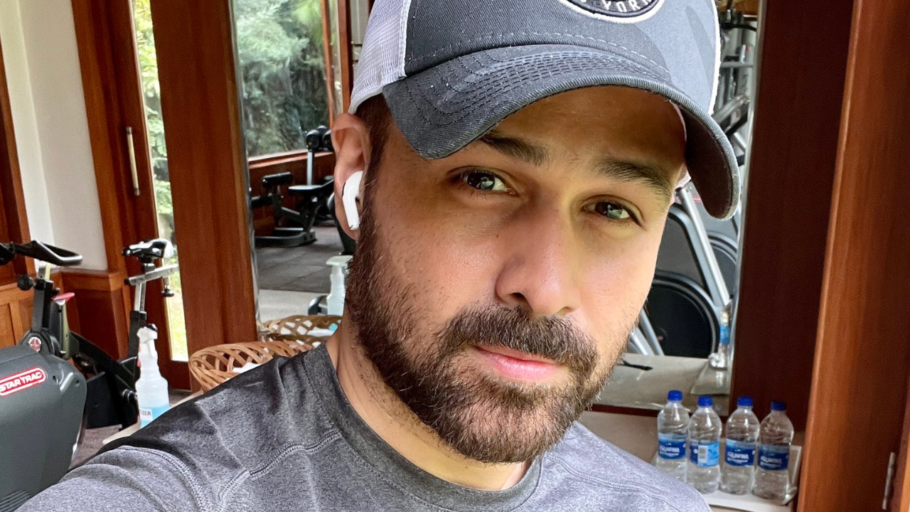 Emraan Hashmi issues clarification after news of him being pelted with stones