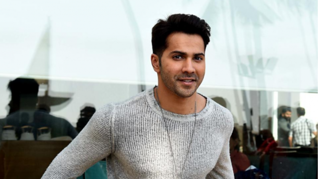 Bhediya movie review Twitter reaction | Varun Dhawan's film leaves netizens  divided, some laud VFX, others call it 'sadakchaap', Check Movie Cast,  Storyline | Entertainment News, Times Now