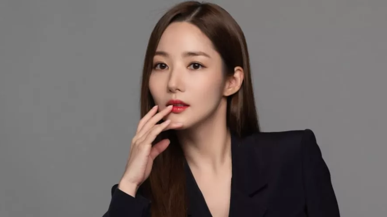 Her Private Life star Park Min Young has already split from her ...