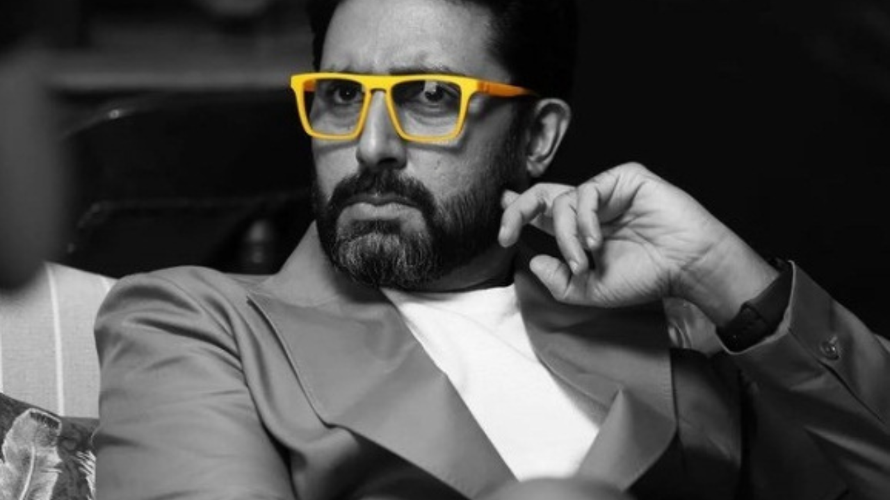 Abhishek Bachchan Storms Out Of Case Toh Banta Hai Set After Joke On ...