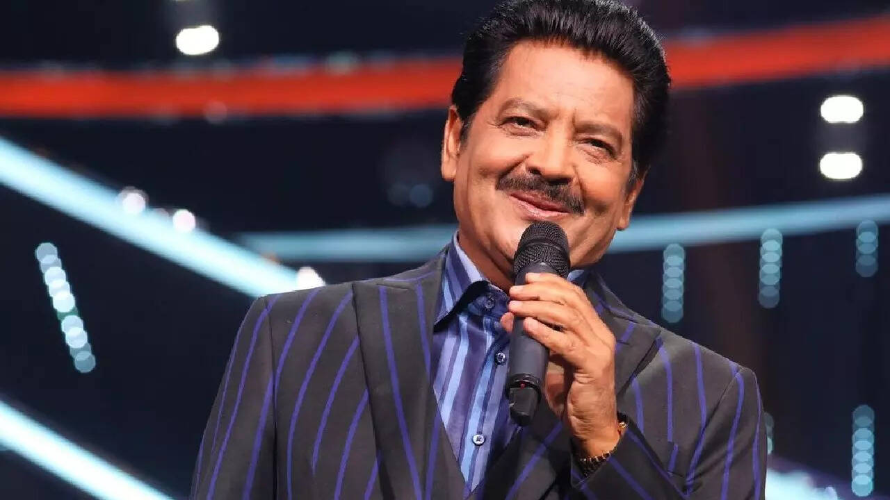 Fact check: Udit Narayan did not suffer from heart attack, his manager