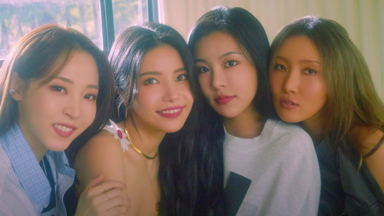 Mamamoo to soon embark on a world tour; surprises fans with an