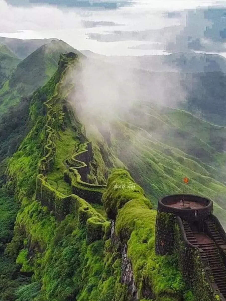 9 most spectacular Fort Treks in Maharashtra