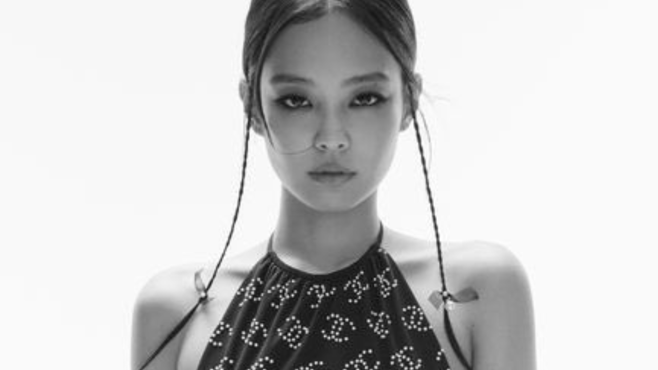 chanel swimsuit jennie