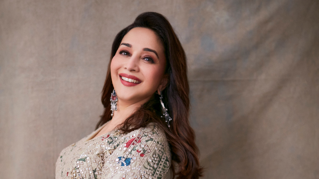 Love Madhuri Dixits Stylish Looks Check Out Expert Tips On Rocking Ethnic Wear For Women Over 6005