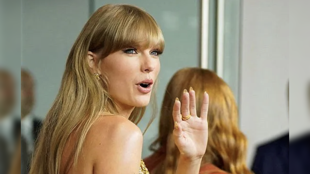 Ticketmaster Cancels Public Sale Of Taylor Swift Tickets Fans React