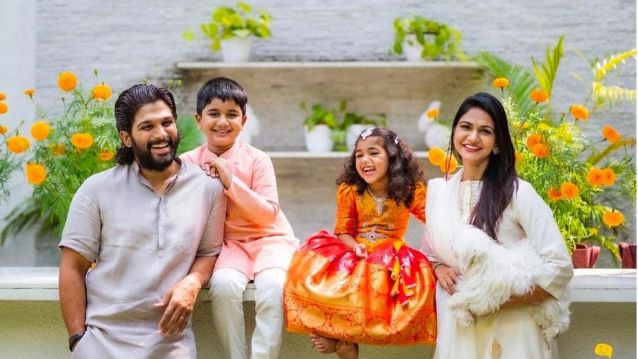 Allu Arjun with wifey Sneha Reddy and two kids