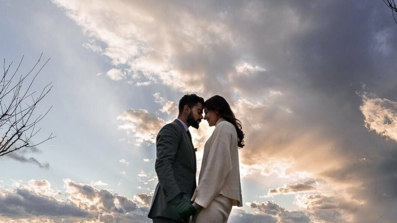 Lovable husband and wife.. 😍😍  Virat and anushka, Virat kohli, Herschel  heritage backpack