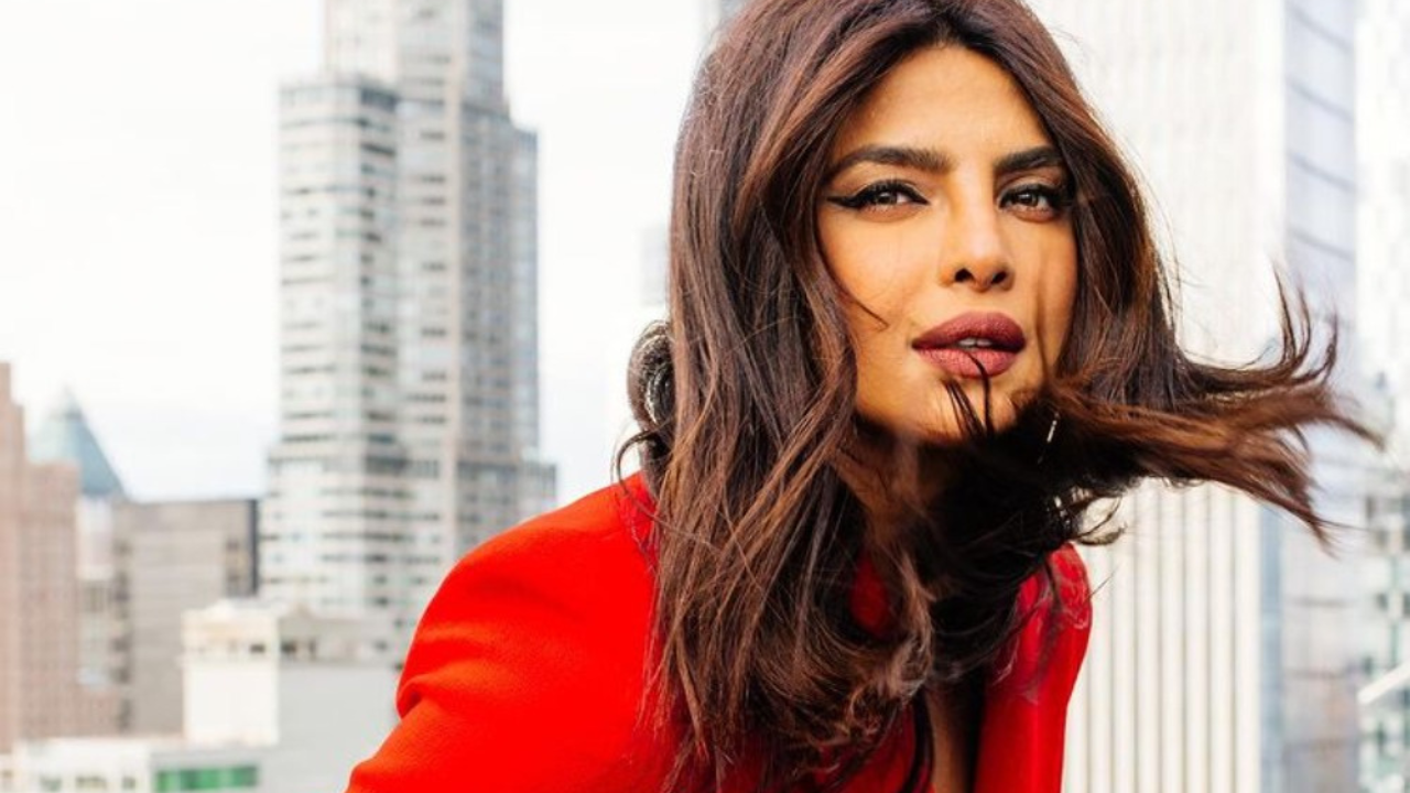 Priyanka Chopra's Glow Is Unmissable Is Her 'Saturday No-filter' Selfie ...