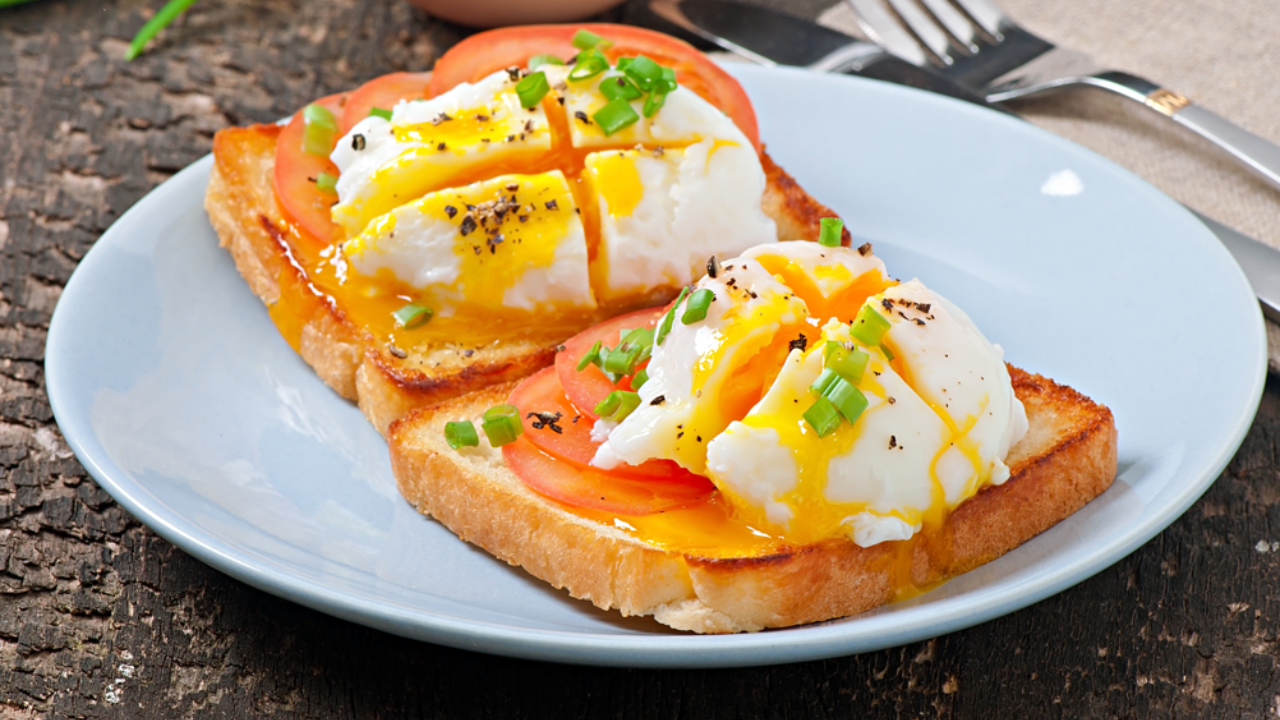 This viral poached egg hack on TikTok is blowing people's minds away