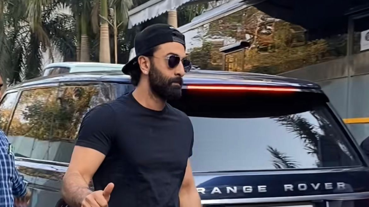 Can you guess the number of ranbir kapoor s luxury range rover