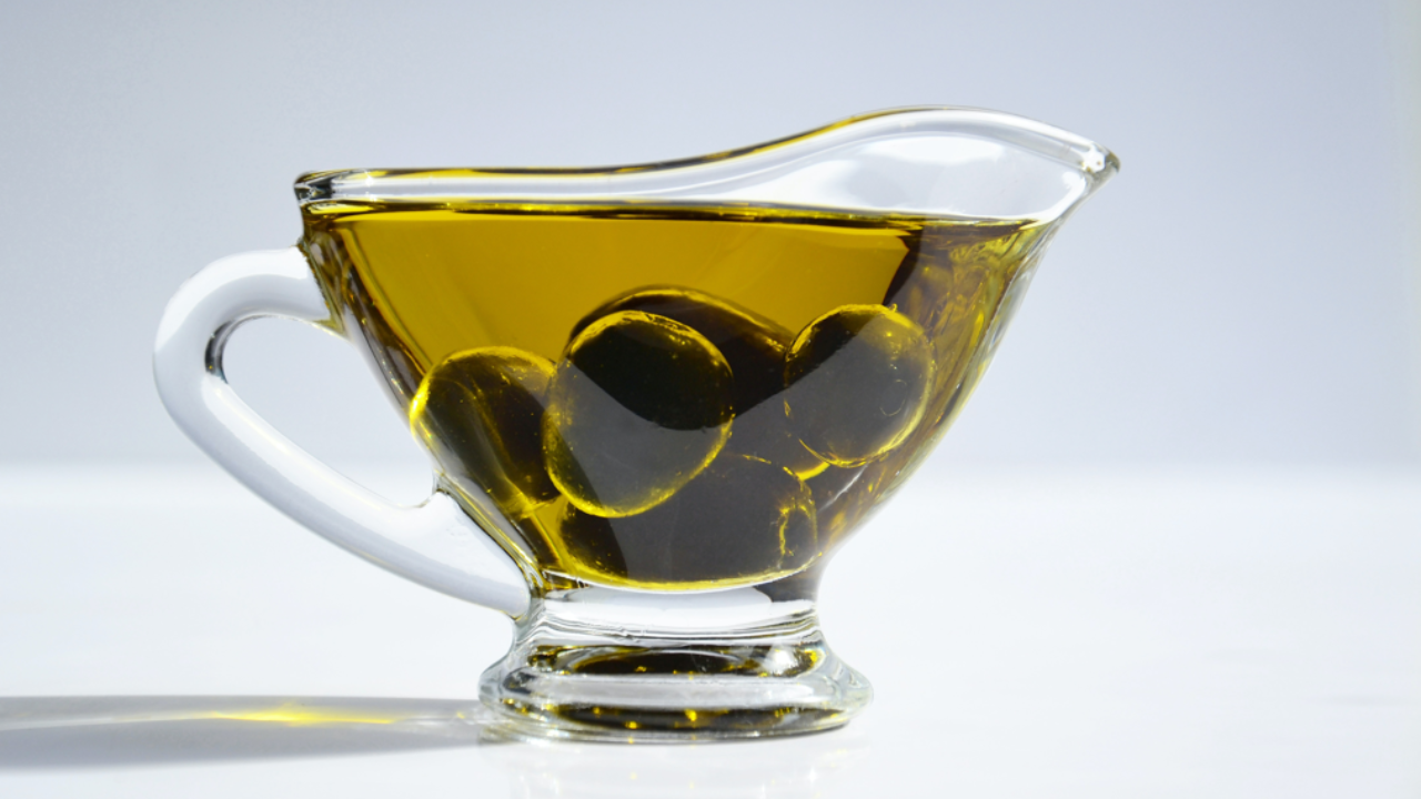 Olive oil skincare mask. Pic Credit: Pexels