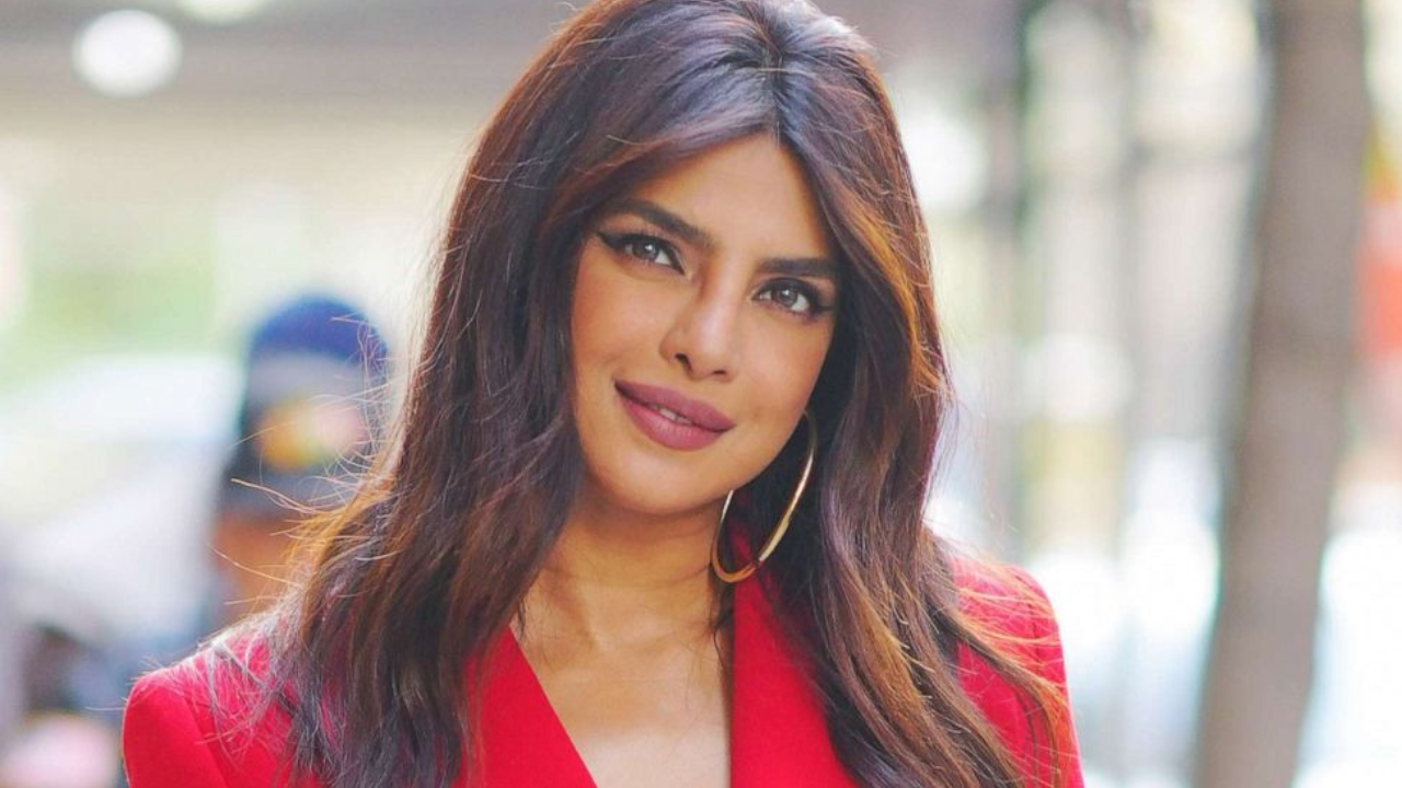 priyanka-chopra-confesses-to-leaving-bollywood-because-of-beef-with