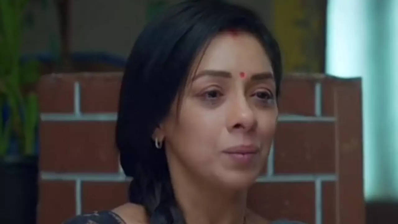 Anupamaa Shattered After Kanta Tells Her Anuj Is Not Coming Back