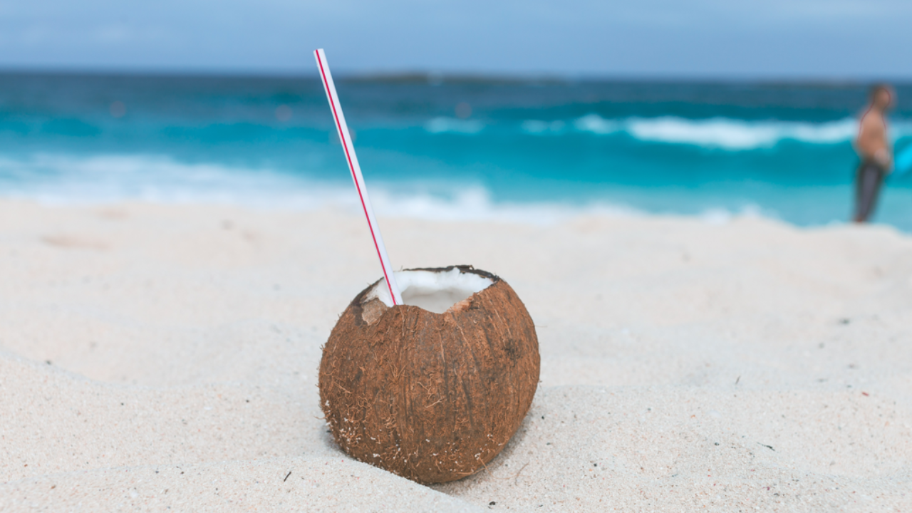 Expert Shares The Wondrous Health Benefits of Drinking Tender Coconut