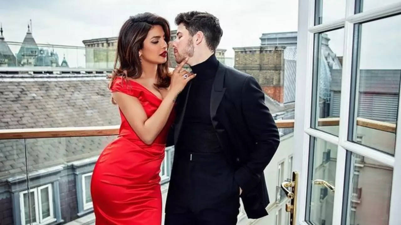 Priyanka Chopra and Nick Jonas's IG photos